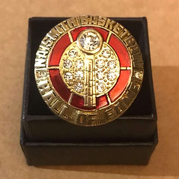 NEW! KOBE BRYANT LOS ANGELES LAKERS HALL OF FAME SIZE 11 MENS RING & BLACK BOX!